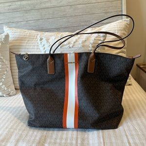 Michael Kors large tote Tangerine multi with matching wallet